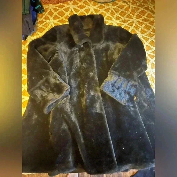 Vintage Monterey Fashions Black  Faux Fur Coat Size M - Picture 1 of 5